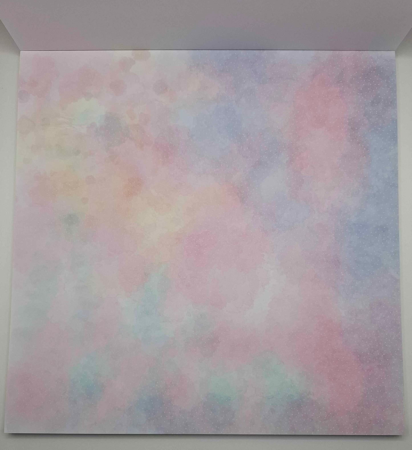 Mother Of Pearl on Watercolour | Foliert | Designblock | Designpad 30.5x30.5 cm Foil | 30 Blatt | Craft Sensations